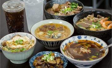 台南新市｜老瀚推車極品麻辣鴨血：爆料系美食加一！肉類豐富、極品麻辣鴨血、美味大腸麵線，南科美食推薦