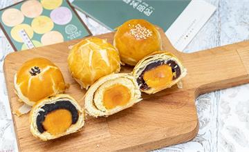 台中｜犁茶品記：百年餅店犂記第四代所創立的新品牌！大眾口味的蛋黃酥，中秋送禮最適合