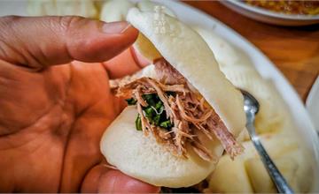 台南｜渝苑川味小吃店：經典川菜料理，每道都超下飯！大推連鍋湯、招牌香酥鴨