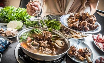 桃園│羊霸天下-龍潭店，超霸氣羊肉爐吃到飽，等近百種食材隨便你吃