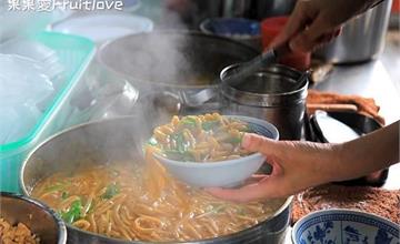 台中｜合作街大麵羹：台中特色小吃！湯頭清爽、麵條滑順軟Ｑ，溫暖好滋味