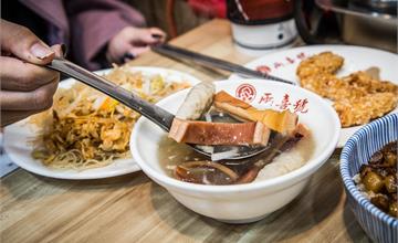 萬華龍山寺百年老店魷魚焿，兩喜號魷魚焿