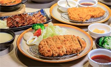 台中花一番炸牛排，內行老饕才知道的3大隱藏版吃法報給你知～
