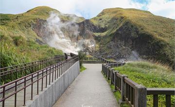 陽明山小油坑，硫磺噴氣孔，豐富的後火山地形！