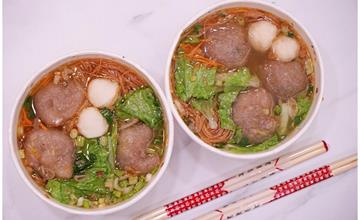 【台中美食】 不要再吃仙草了，瑪露連不只嫩仙草厲害，鹹肉芋Q也好好吃！