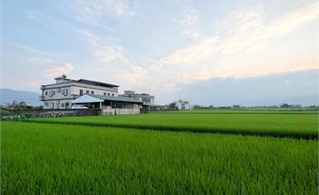 【宜蘭住宿】宜蘭旅墅Villa101民宿，無際田園自然景觀，烤肉、KTV、電動麻將超Chill