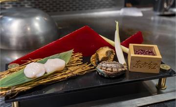 【宜蘭美食】東方紅鐵板創意料理｜礁溪鐵板燒名店，低調奢華海鮮料理