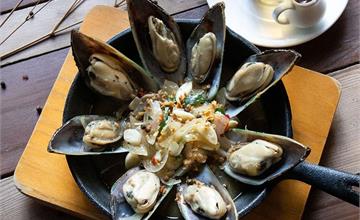 花蓮美食｜原醉酒餐館｜原民美食馬告淡菜、刺蔥海鮮香氣超逼人