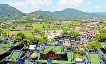 南投埔里|寶湖宮地母廟:仙境般的限定美景,特色綠屋頂彷彿走進江南庭園!