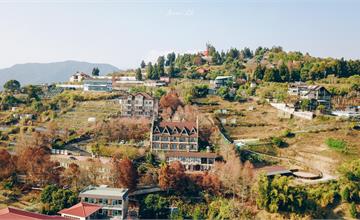 南投｜清境佛羅倫斯渡假山莊：侘寂風房型，歐洲古堡般氛圍！房內賞絕美山景超享受