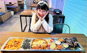 宜蘭｜韓雞一號 倉尺洞：壯圍超人氣韓式料理餐廳！必吃超長超浮誇鐵板料理