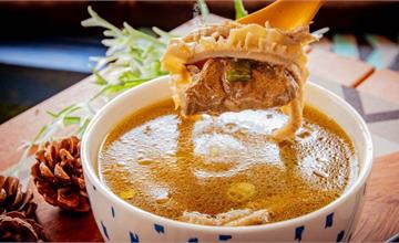 澎湖｜北新橋牛雜湯：超夯排隊早餐美食！湯頭清爽鮮美無腥味