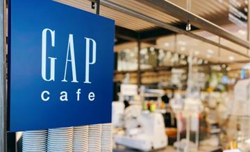 日本｜世界首間 GAP Cafe在新宿！可自選的獨家GAP拿鐵拉花及小熊甜甜圈，品牌迷的朝聖地！