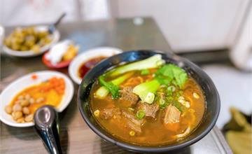 台東｜鄰家蒸餃：台東版鼎泰豐？在地人推薦隱藏排隊美食，水餃、蒸餃、麵食備受好評