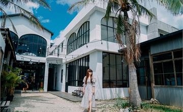 屏東｜波波俱樂部：南方度假風餐酒館，老物件擺飾拍不完，坐在吧檯享受恆春慢步調