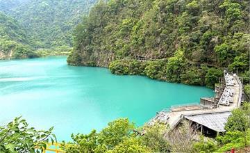 南投｜尋訪仁愛鄉秘境：途經碧湖水庫、曲冰遺址，到雲的故鄉－武界部落一探山谷美景