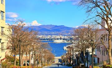 日本｜金森紅磚倉庫：北海道函館必去旅遊勝地！八幡坂絕美海街景、小丑漢堡、菓子伴手禮