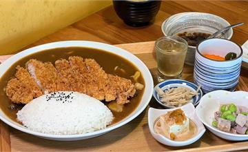 嘉義｜大盛居日韓食堂：嘉義唐揚雞天花板！國產去骨雞腿肉佐味噌醬，一口咬下就爆汁