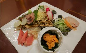 北海道｜天金本店：旭川85年傳統日料老店，必點海膽涮涮鍋，搭配多種海鮮食材超滿足！