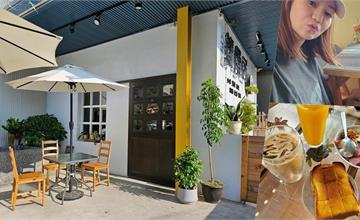 高雄｜錢隆居：一週只營業三天！可愛店狗坐鎮的白色系咖啡廳，必點芒果冰沙、鹹奶油厚片
