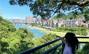 新北｜和美山步道：兒童友善親水步道，途經碧潭吊橋，從高處一覽碧潭水岸風光