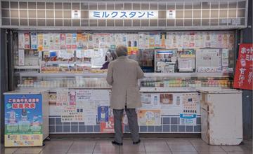 日本東京｜Milk stand：JR秋葉原月台復古牛奶小舖！品嚐濃醇香日本全國牧場直送鮮奶