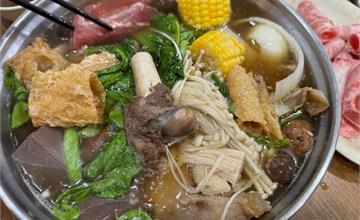 宜蘭｜李家莊羊肉爐：羊肉爐吃到飽！羊肋排、羊大骨、羊腳筋任你夾