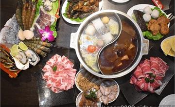 新北｜崔記麻辣鴛鴦：老饕最愛麻辣夢幻果凍鴨血，中藥材湯頭溫順不嗆，還可客製辣度！