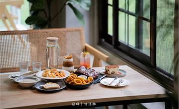 桃園｜The畔cafe&dining：來一場絕美湖畔午餐約會～龍潭景觀餐廳推薦，海鮮麵、豬肋排巨好吃！