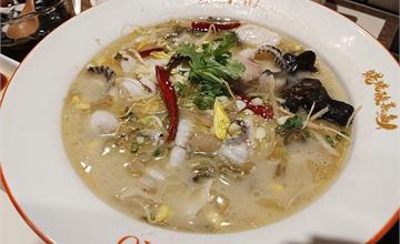 台北｜姥姥酸菜魚：酸菜魚獨享餐來了！道地川菜不用呼朋引伴，一人就能入座！