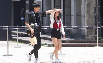 桃園｜2024年最強的玩水景點：宇內溪戲水區，50元就能玩整天，還有救生員超安全