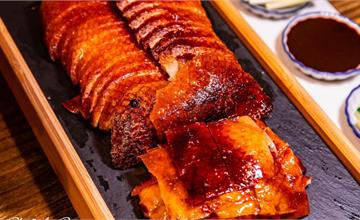 台南｜LA時尚川菜：招牌烤鴨皮酥鮮嫩，讓人欲罷不能的川菜館！