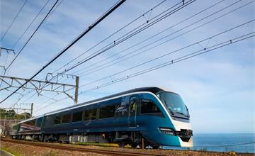 日本｜Saphir踴子號：首創全車商務級景觀車廂，直達伊豆賞楓熱點