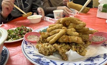宜蘭｜來宜蘭必吃的是糕渣、卜肉？必買伴手禮是它，涼拌、做炒飯都超讚