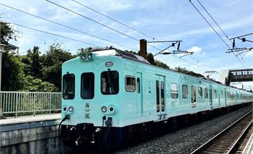 全台｜首創甜點觀光列車！夢幻色系「海風號」浪漫登場