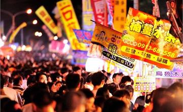 高雄｜逛夜市別只去六和、瑞豐！高雄在地人心中第一「後勁夜市」好吃好玩價格便宜