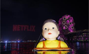 高雄｜Netflix《魷魚遊戲2》：巨型英熙娃娃、主題輕軌列車到1/5！重溫「1.2.3. 高雄人」四大亮點