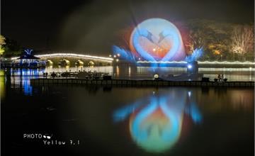 台南｜2025新營波光節：天鵝湖公園逛展走訪路線、超夢幻水幕投影，全區8大藝術亮點搶先看！