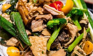 台南保安路必吃！雞仔店鹹水雞-保安店：雞肉Ｑ彈唰嘴在地老饕超推～