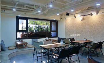 台中｜臥野In Outdoor露營風咖啡廳，坐露營椅，吃下午茶超chill