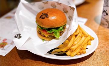 日本沖繩｜Shogun Burger美式漢堡餐廳！必吃多層漢堡美味又飽足
