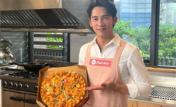 温昇豪用必勝客「溫生蠔」親手獻愛！母親節甜蜜套餐擄獲媽媽的心