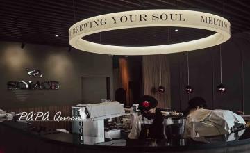 台中｜Solace Deli＆Café：美式復古質感早午餐，九點就營業，早起也能優雅喝杯咖啡