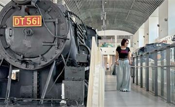 苗栗｜苗栗火車頭園區：展示多輛經典火車頭，鐵道迷及愛貓族必來打卡景點！