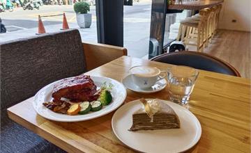 台北｜波赫士領地精品咖啡館：想吃什麼都點得到，從精緻千層蛋糕到BBQ烤豬肋排一次滿足