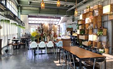 新北｜Arc Cafe：深坑秘境玻璃屋咖啡廳，不限時藝文空間品嘗咖啡香，太療癒～