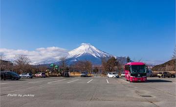 日本山梨｜山中湖交流廣場Kirara：鮮為人知的拍照取景點，整座富士山X山中湖X沙洲夢幻畫面