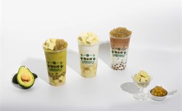 鶴茶樓12/17推出全新「酪梨凍、酪梨珍珠」！酪梨系列第二杯半價