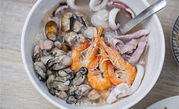 62海產粥：台南安平必吃！6種海鮮份量超霸氣，鮮度爆表在地人也推～