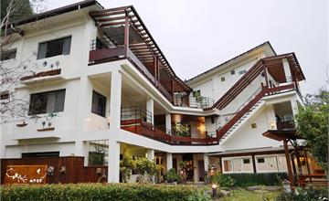 苗栗山中寧靜溫馨民宿：山行寄野，在森林景觀環抱中治癒心靈